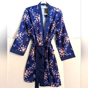 Morgan Lane X Fab Fit Fun Navy Floral Satin Robe W/Pockets  Size S/M - N…